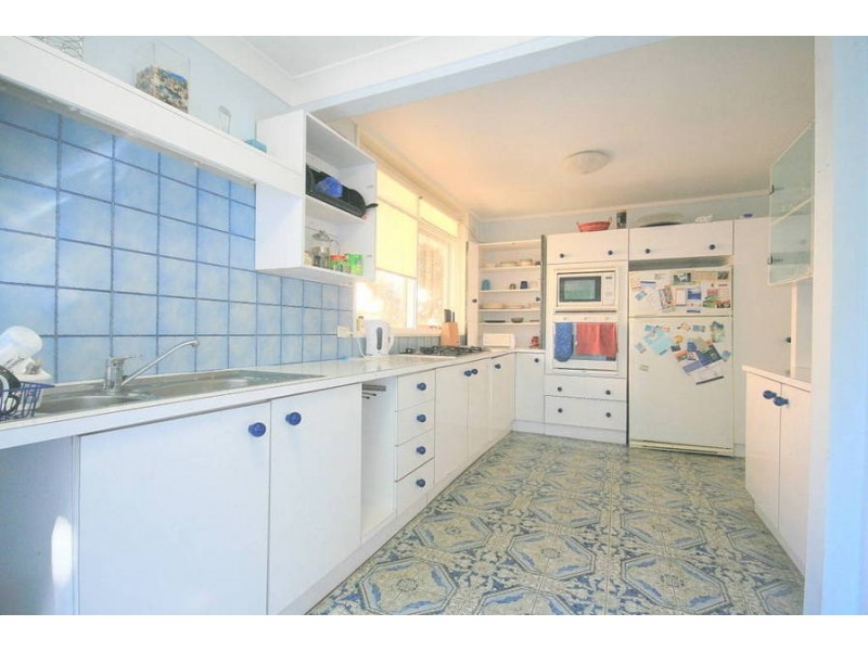 24 Niblick Cres, Oatlands NSW 2117