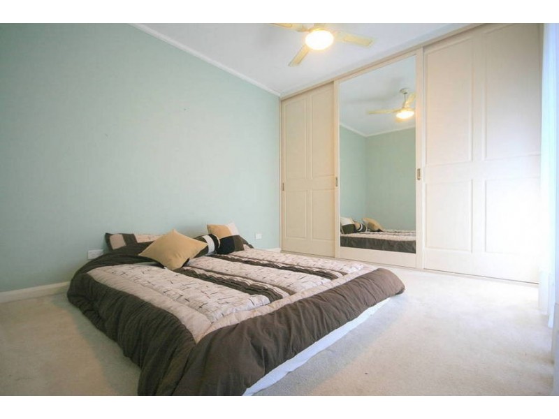 24 Niblick Cres, Oatlands NSW 2117