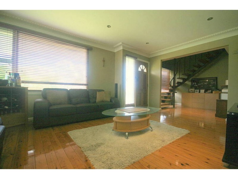 8A Gibbons Street, Oatlands NSW 2117
