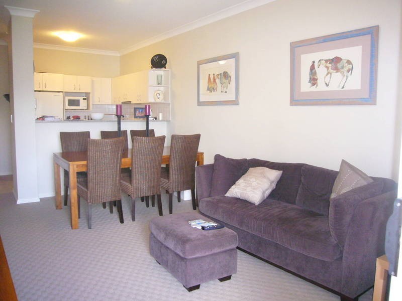 9/15 Governors Way, Oatlands NSW 2117