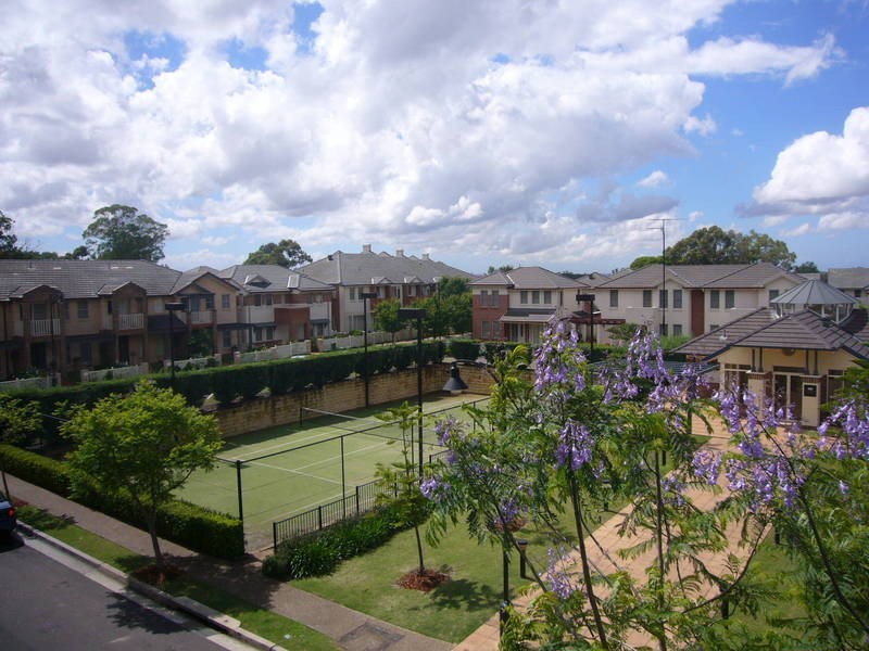 9/15 Governors Way, Oatlands NSW 2117
