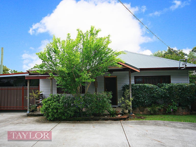 10 Alanas Avenue, Oatlands NSW 2117