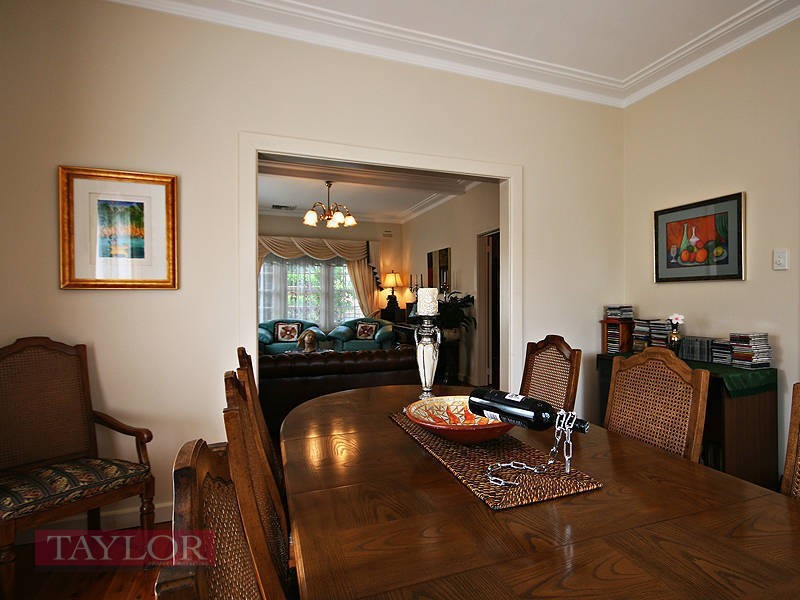 12 Lind Avenue, Oatlands NSW 2117