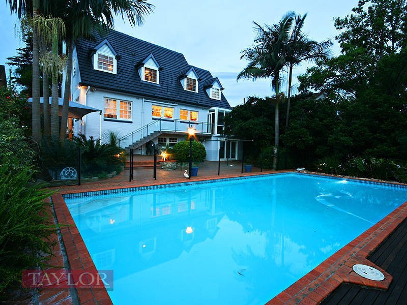 12 Lind Avenue, Oatlands NSW 2117