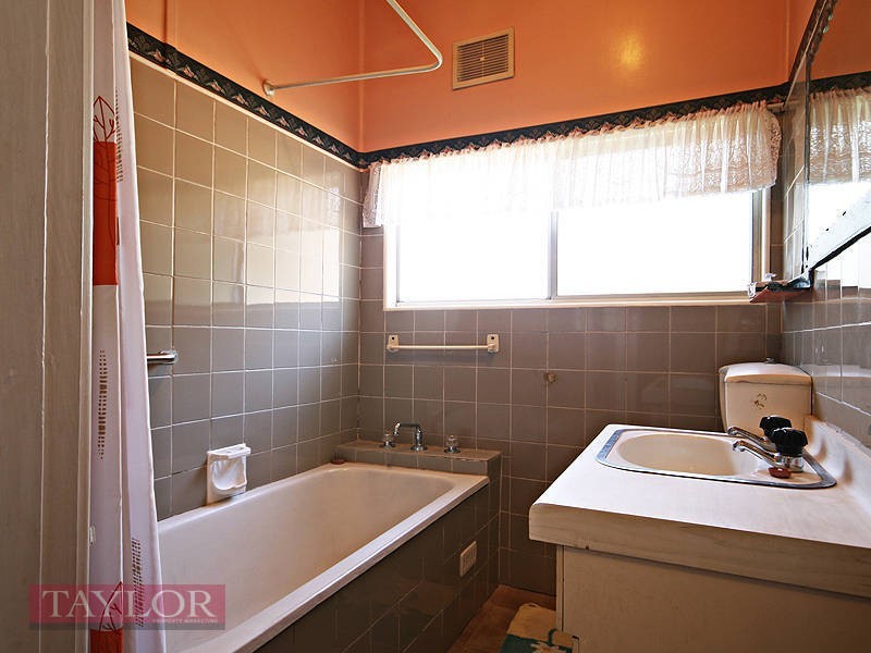 17 Alanas Avenue, Oatlands NSW 2117