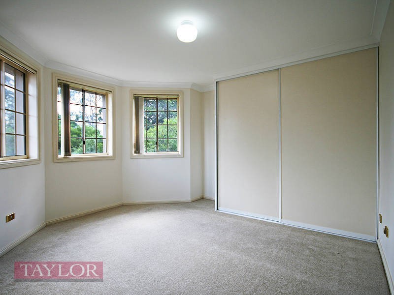 8/11 Wyoming Avenue, Oatlands NSW 2117