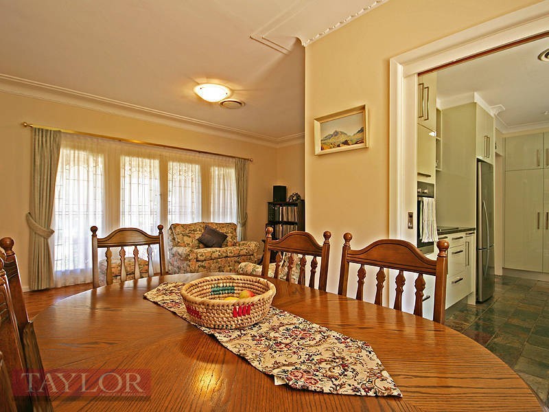 12 Dora Crescent, Dundas NSW 2117