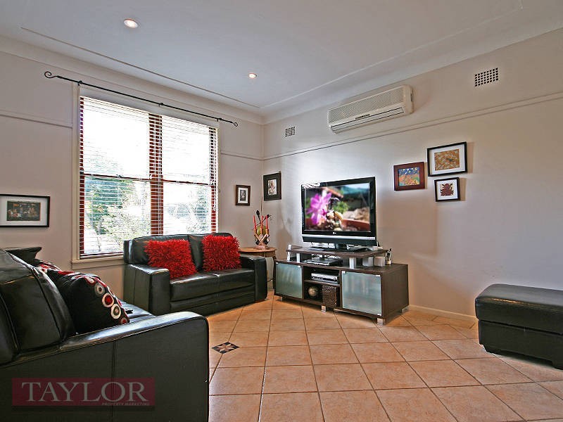 57 Kerrie Road, Oatlands NSW 2117