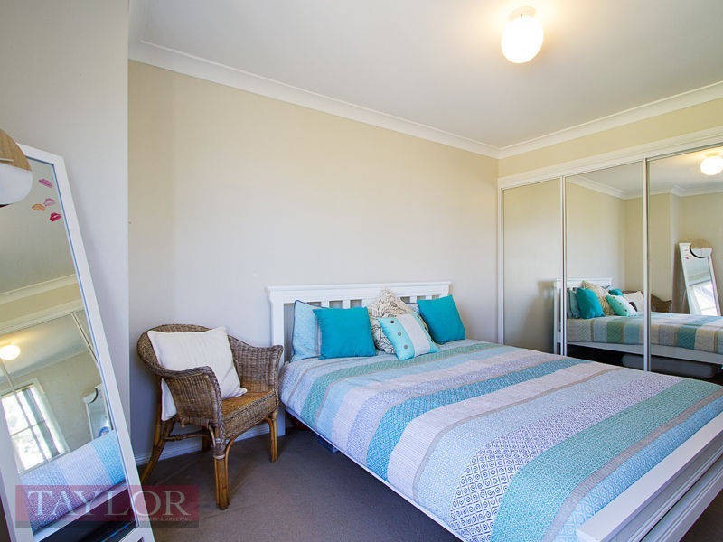 19 Hunterford Crescent, Oatlands NSW 2117