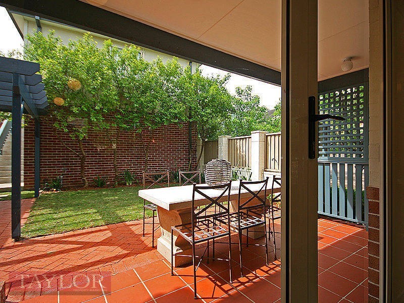 19 Hunterford Crescent, Oatlands NSW 2117