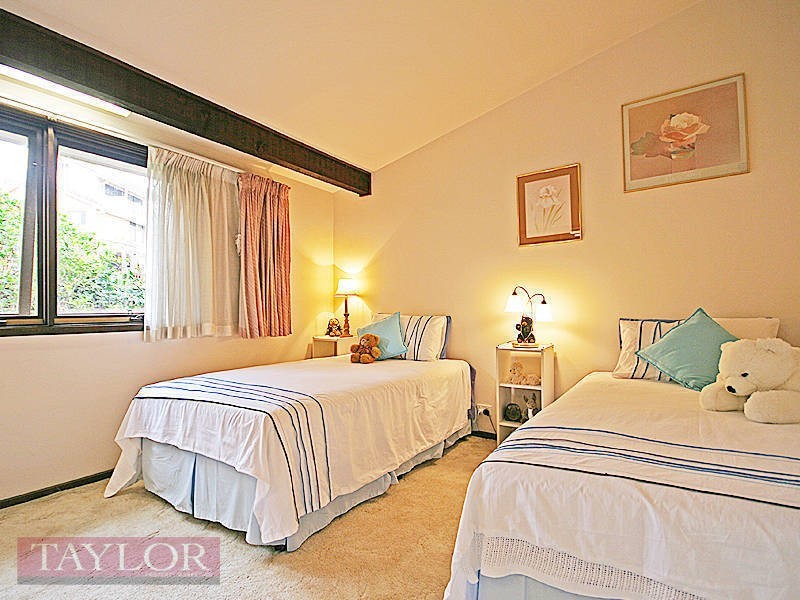 4 Edith Place, Northmead NSW 2152