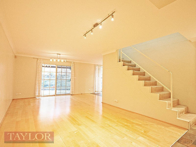 84/40 Strathalbyn Drive, Oatlands NSW 2117