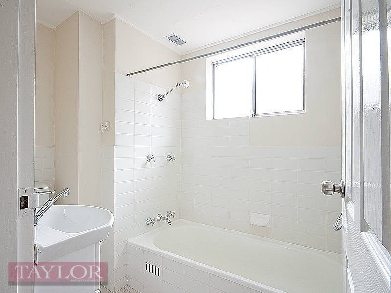 4/3 Calder Road, Dundas NSW 2117