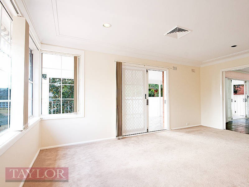 11 Snowdon Avenue, Carlingford NSW 2118