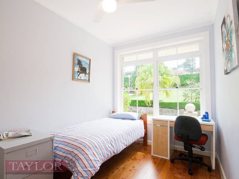 8 Lind Avenue, Oatlands NSW 2117