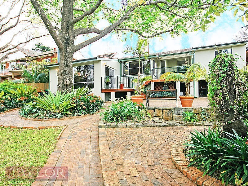 8 Lind Avenue, Oatlands NSW 2117