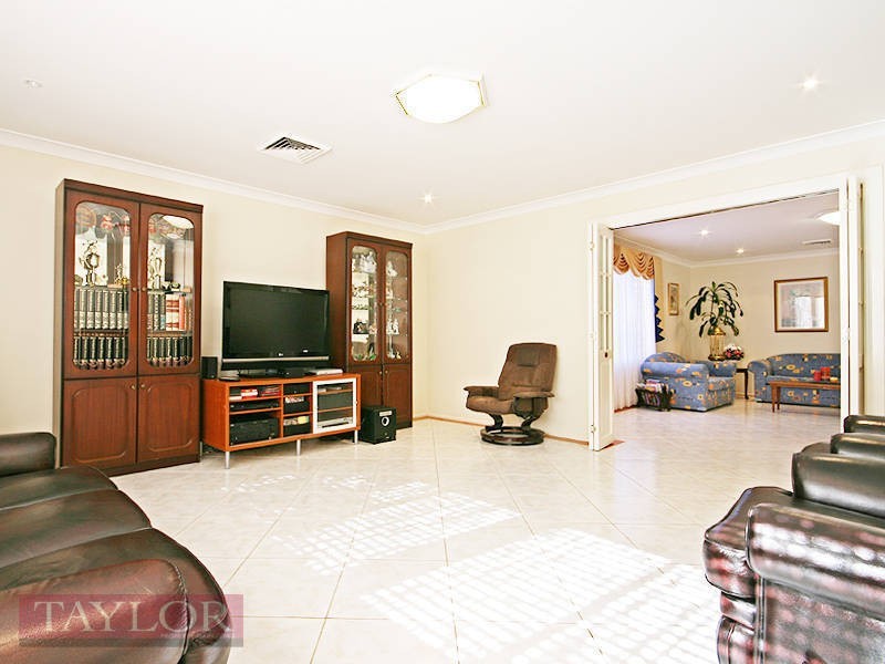 4 Tulong Avenue, Oatlands NSW 2117