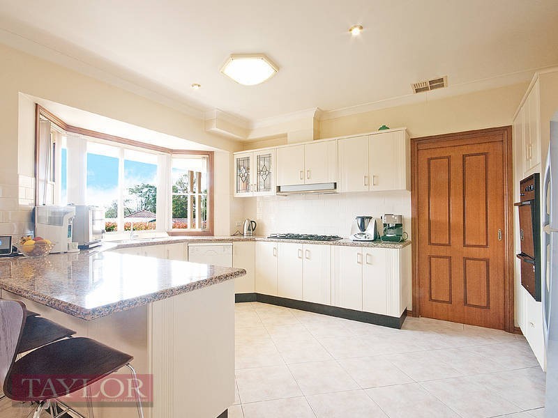 25 Warratta Place, Oatlands NSW 2117