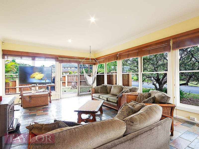 27 Oatlands Crescent, Oatlands NSW 2117