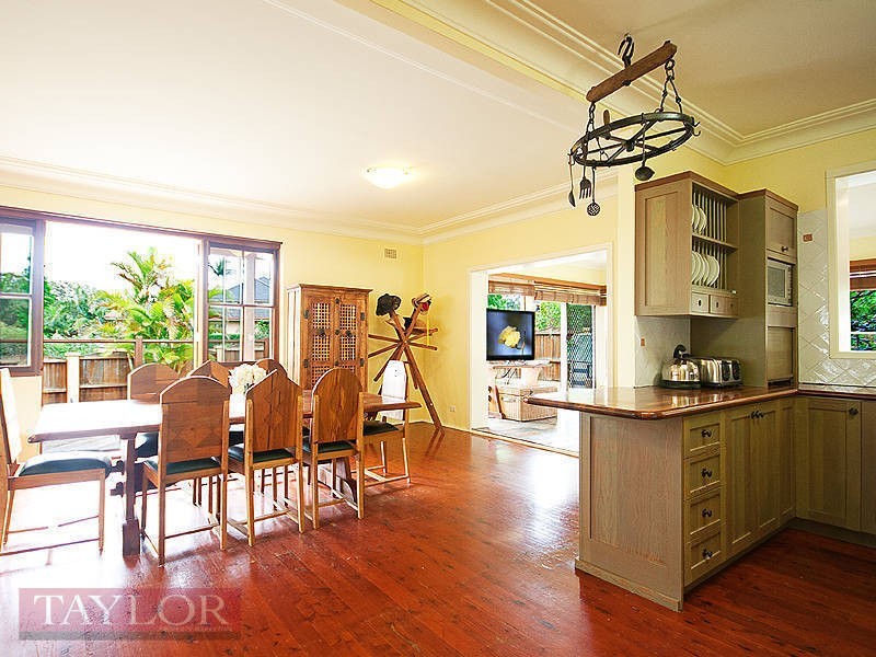 27 Oatlands Crescent, Oatlands NSW 2117