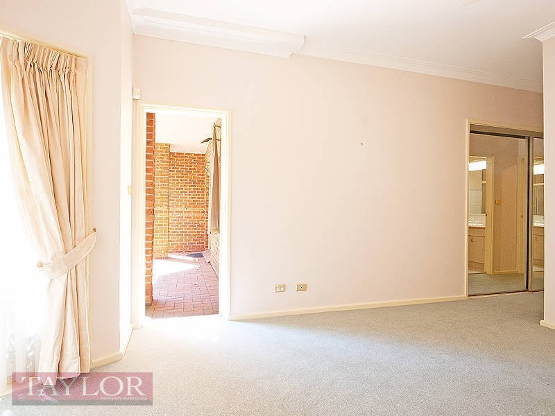 72/40 Strathalbyn Drive, Oatlands NSW 2117