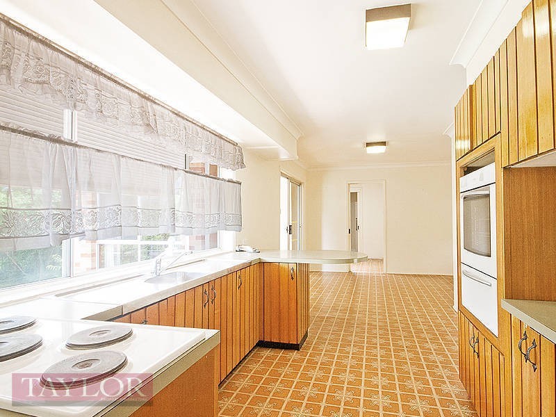 19 Gordon Avenue, Castle Hill NSW 2154