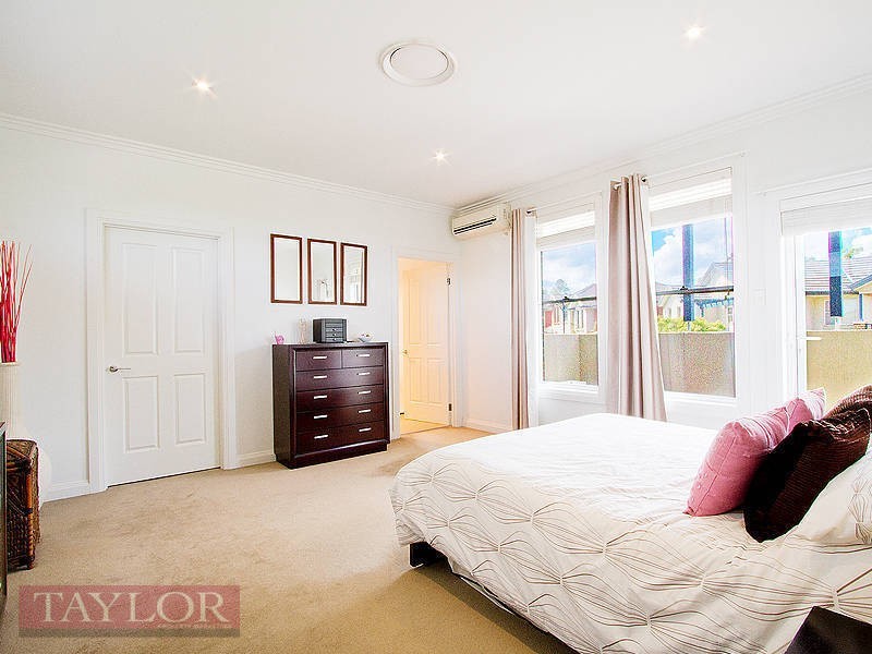 46 Hunterford Crescent, Oatlands NSW 2117