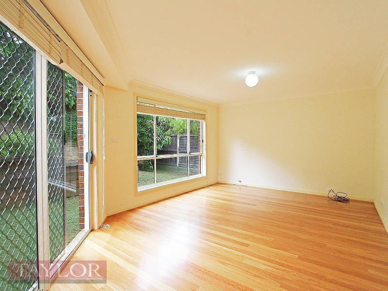 11 Riverview Place, Oatlands NSW 2117