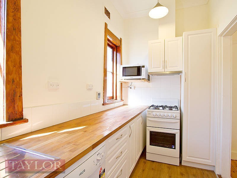 9 Moree Avenue, Westmead NSW 2145