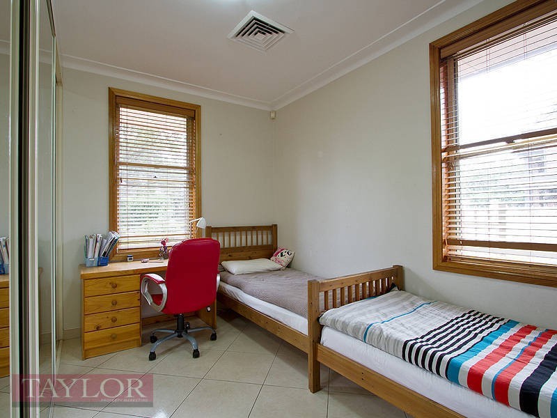 10 Anne Street, Oatlands NSW 2117