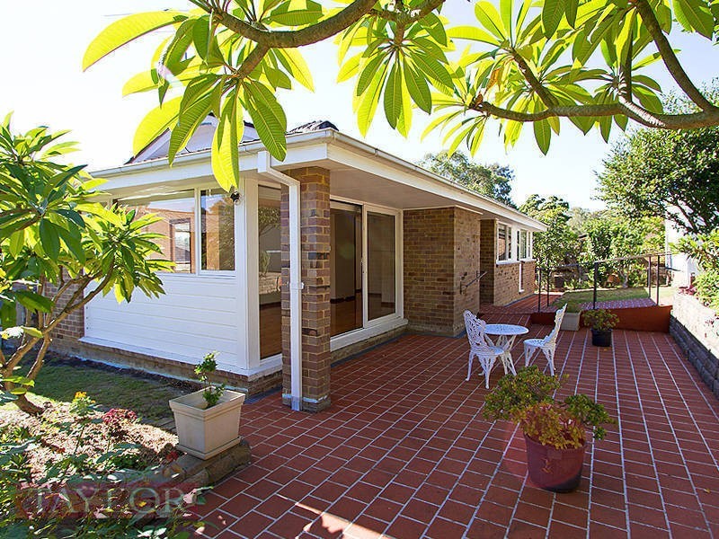 52 Larra Crescent, North Rocks NSW 2151