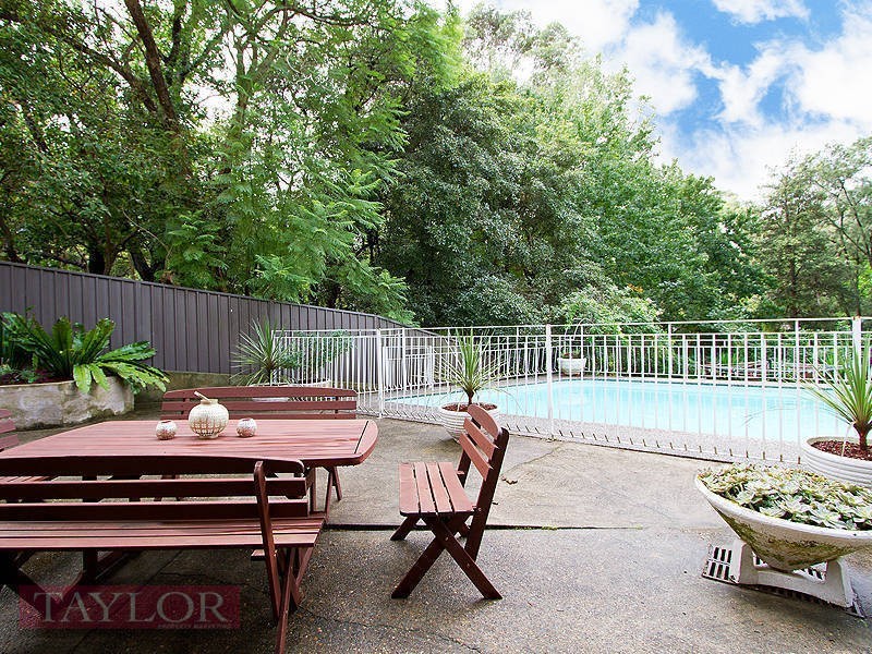 10 Holmes Avenue, Oatlands NSW 2117