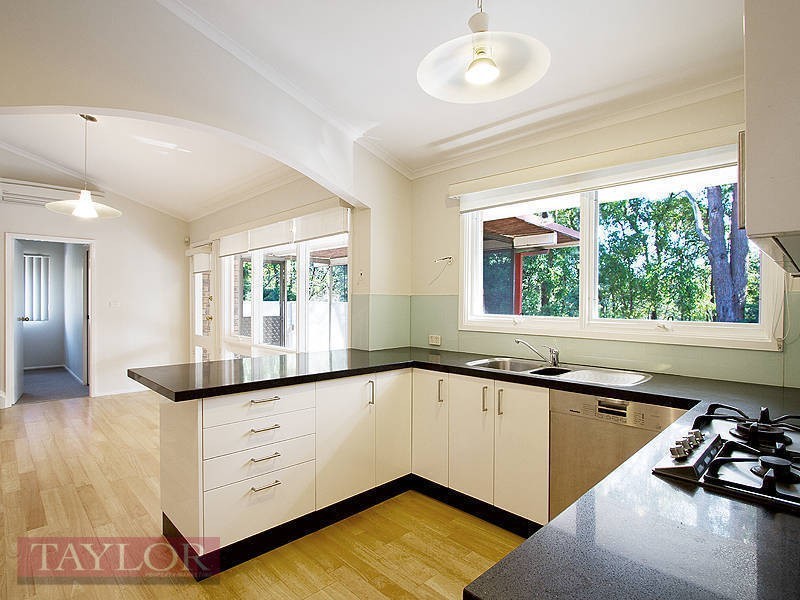 6 Rajola Place, North Rocks NSW 2151