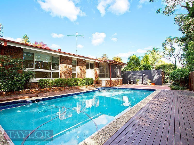 6 Rajola Place, North Rocks NSW 2151