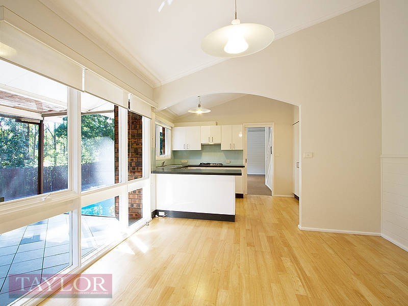 6 Rajola Place, North Rocks NSW 2151