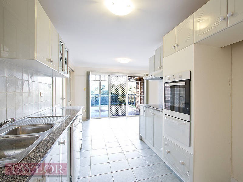 136/40 Strathalbyn Drive, Oatlands NSW 2117