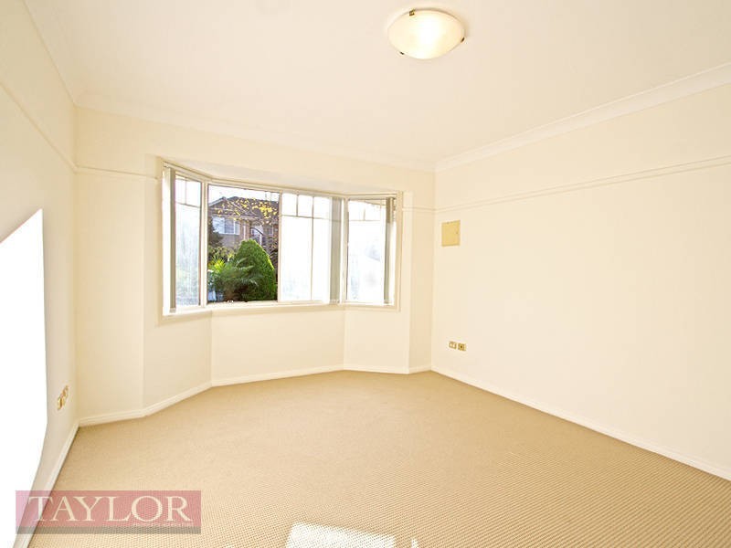 136/40 Strathalbyn Drive, Oatlands NSW 2117