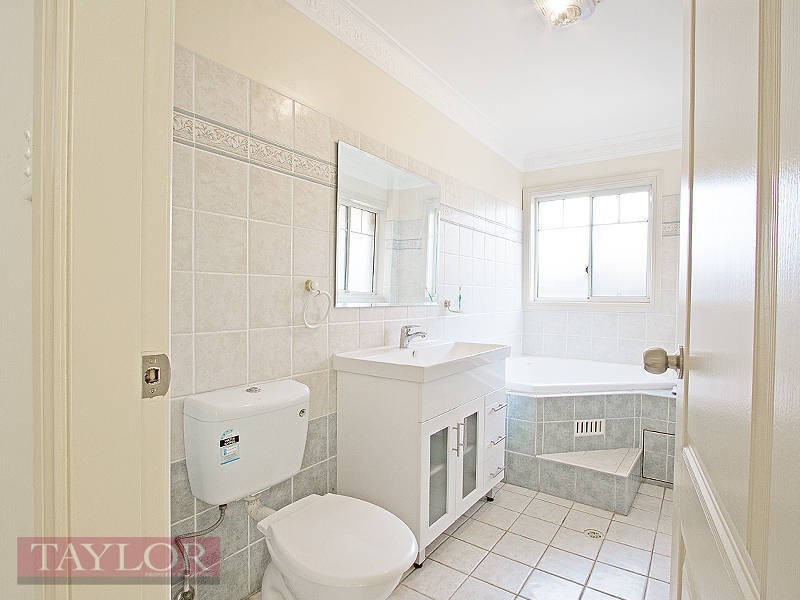 136/40 Strathalbyn Drive, Oatlands NSW 2117