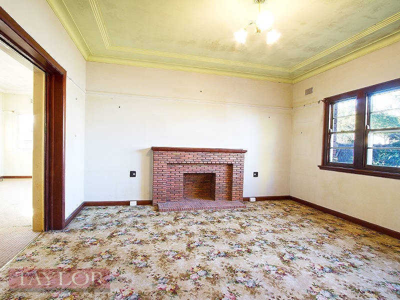 33 Bettington Road, Oatlands NSW 2117