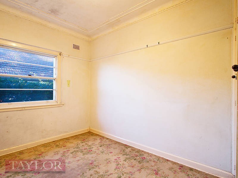 33 Bettington Road, Oatlands NSW 2117 the real estate agency Sold