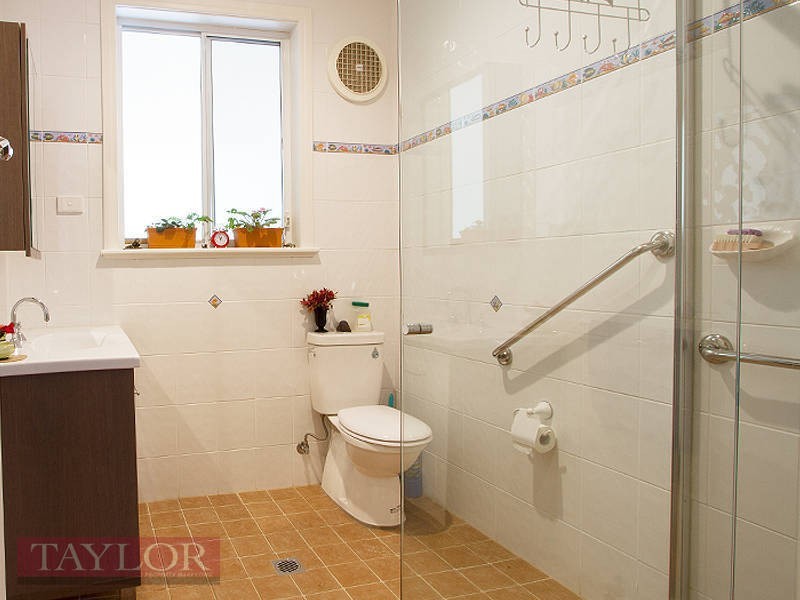 3 Wyuna Place, Oatlands NSW 2117