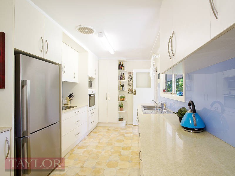 1 Kelvin Court, Oatlands NSW 2117