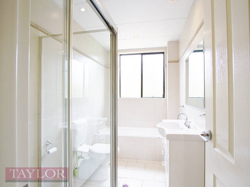 8/210 Pennant Hills Road, Oatlands NSW 2117