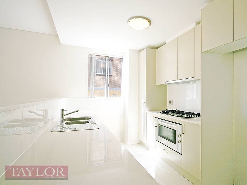 129/23-35 Crane Road, Castle Hill NSW 2154