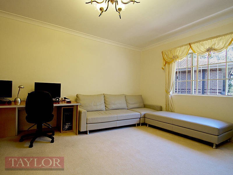 80/40 Strathalbyn Drive, Oatlands NSW 2117