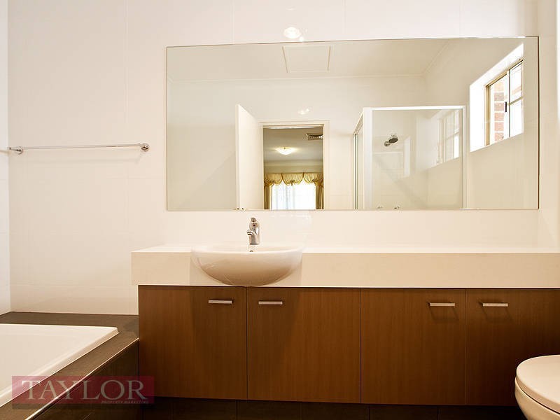 80/40 Strathalbyn Drive, Oatlands NSW 2117