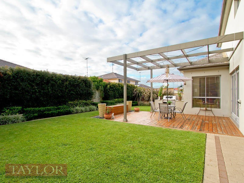 63 River Oak Circuit, Kellyville NSW 2155