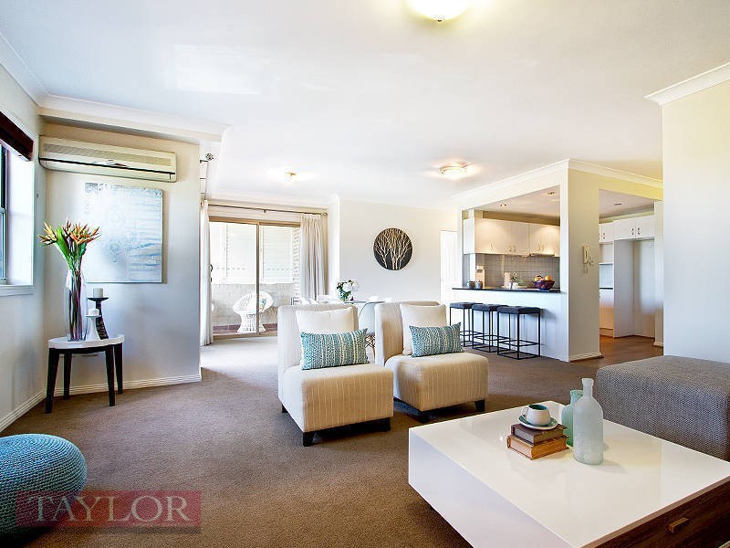 4/15 Governors Way, Oatlands NSW 2117