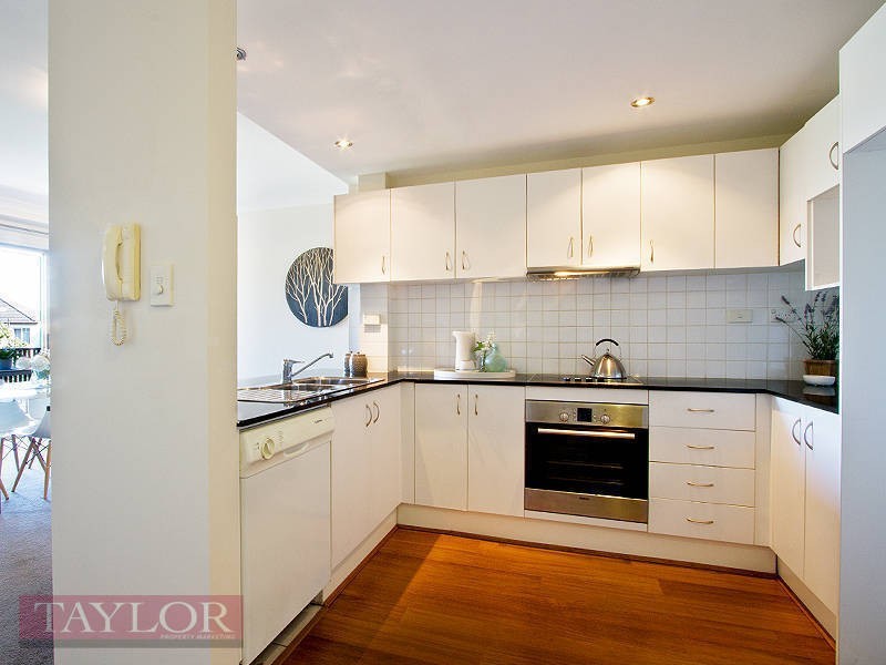 4/15 Governors Way, Oatlands NSW 2117