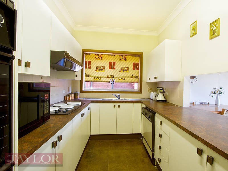 18 Forsyth Place, Oatlands NSW 2117